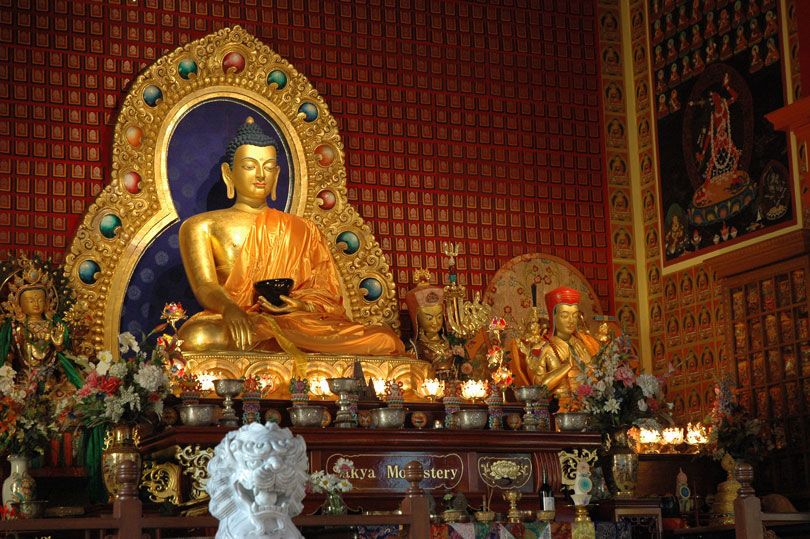 البوذية