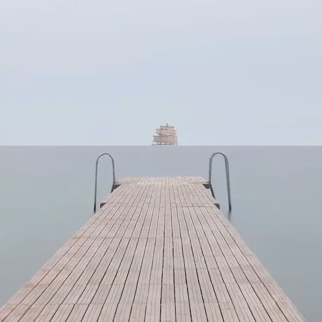 ظهور شراع سفينة في الأفق Horizon
