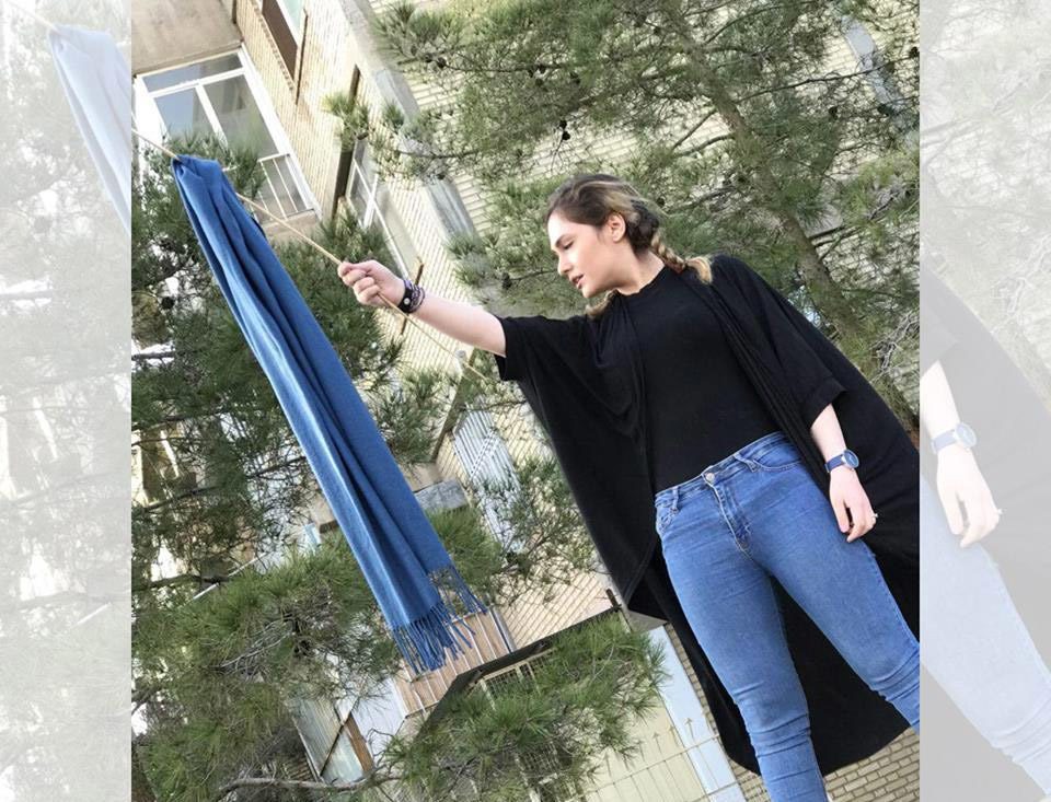 فتاة إيرانية تنتفض ضد إلزامها بارتداء الحجاب