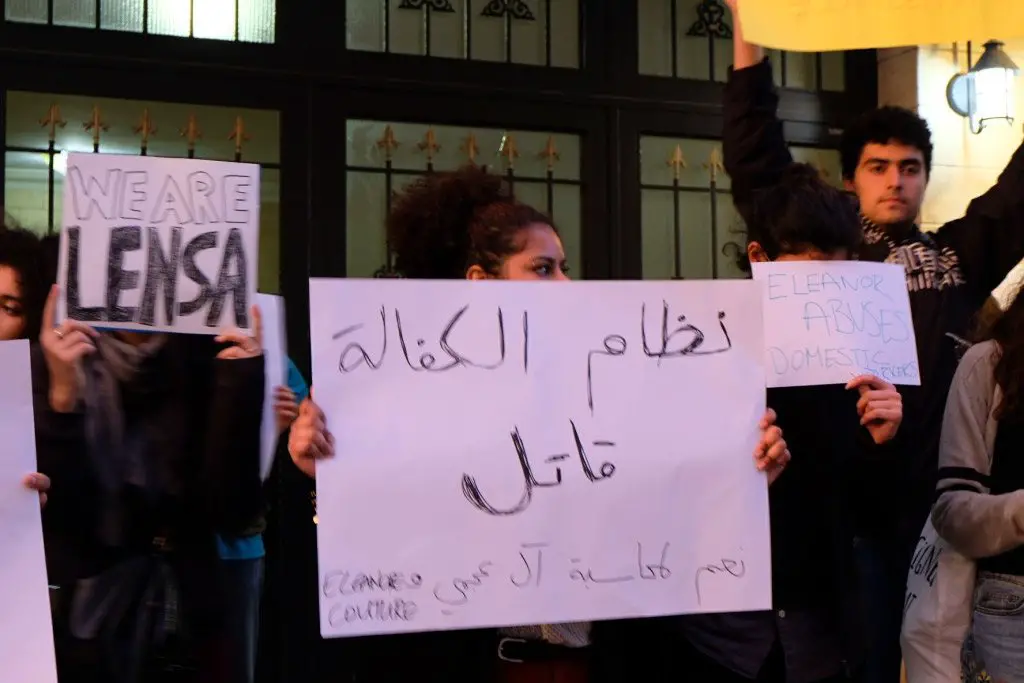 قام بعض النشطاء اللبنانيين المتضامنين مع (لينسا) بالتظاهر نهار الخميس في مقرّ Eleanore Couture في بيروت