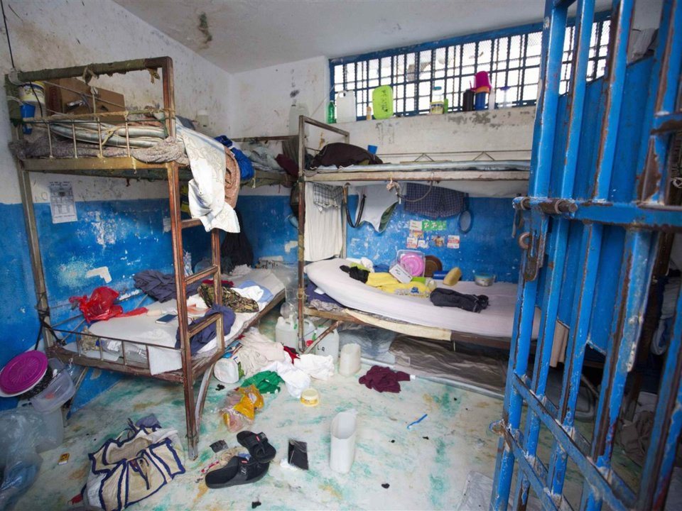  سجن (هاييتي) المدني الذي يقع على ساحل مدينة (آرسهاي)