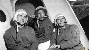 أفراد طاقم المهمة الفضائية السوفييتية (سويوز 11)