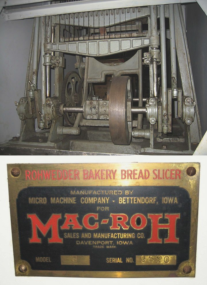 آلة تقطيع شرائح الخبز لدى شركة مخابز (شيليكوث)، إلى يومنا هذا تسمي شركة (شيليكوث) نفسها ”منزل شرائح الخبز الأصلي“.