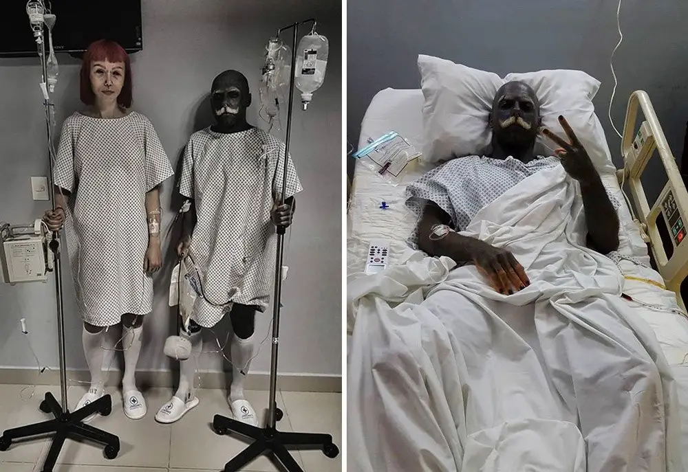 (آدم كورليكايل) وهو يتعافي في المستشفى في (غوادلاخارا) بعد خضوعه لعملية استئصال الحلمتين والأعضاء التناسلية.