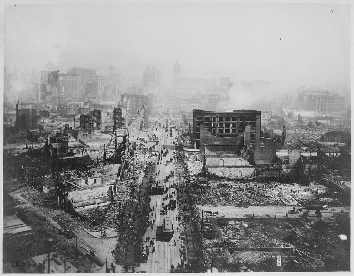 المباني المدمرة عقب زلزال (سان فرانسيسكو) لعام 1906.