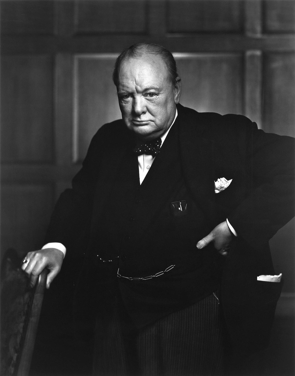 رئيس الوزراء البريطاني (وينستون تشرشل) في شهر كانون الأول/ديسمبر من عام 1941