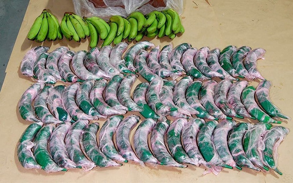 إخفاء الكوكايين في الموز البلاستيكي