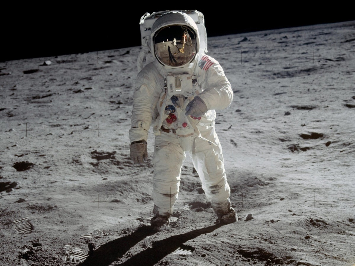 رائد الفضاء (باز ألدرين). صورة: NASA