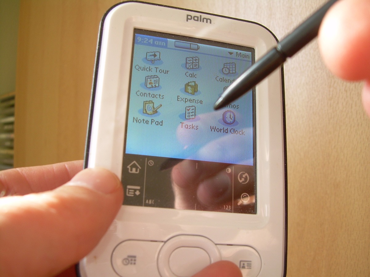 جهاز PDA (المساعد الرقمي الشخصي).
