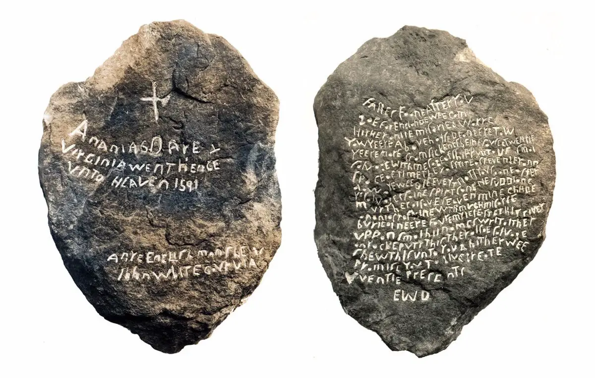 قد تحمل النقوش على هذه الحجارة رسالة من المستعمرة المفقودة (روانوك).
