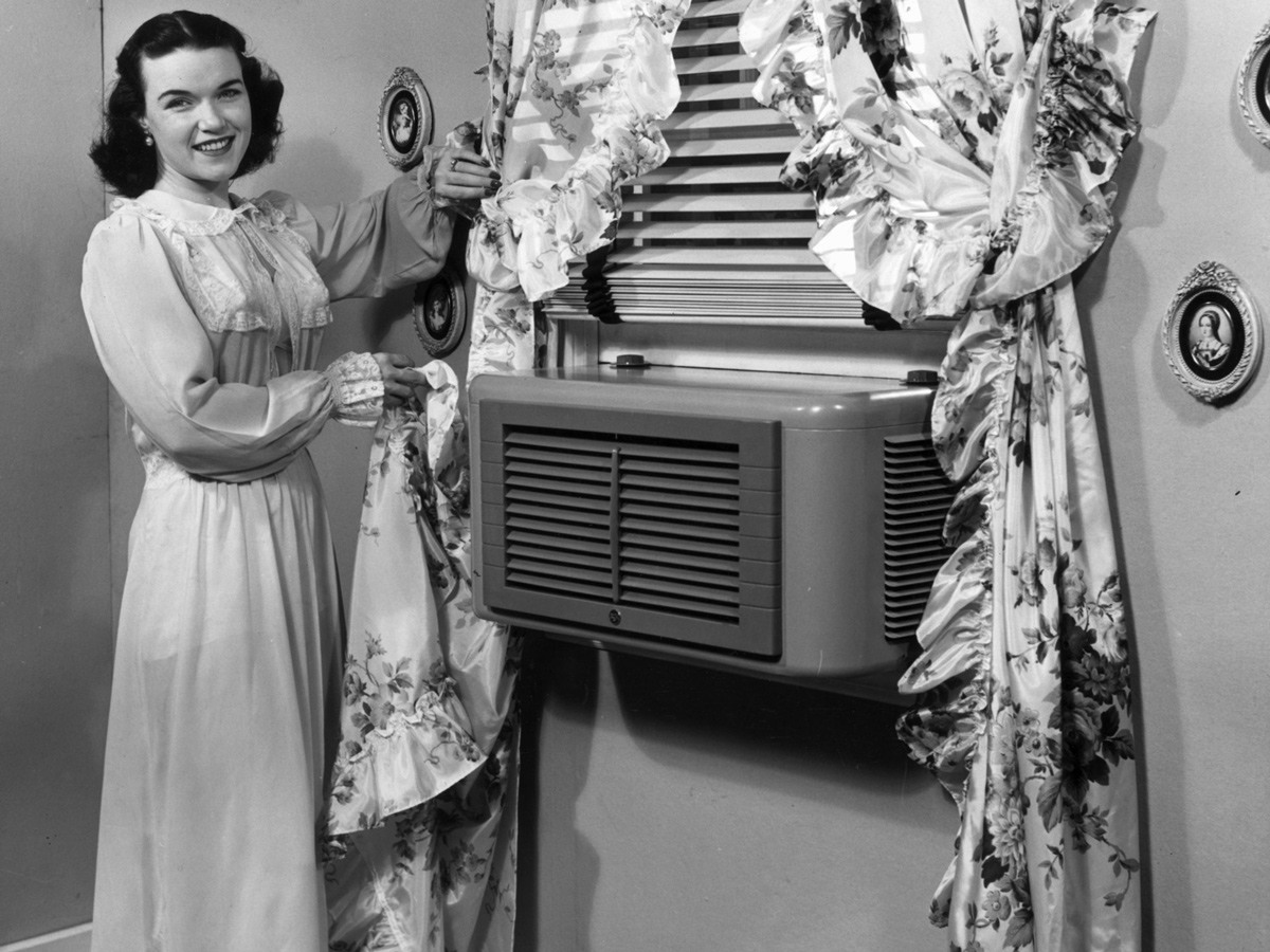 وحدة تكييف الهواء في أربعينيات القرن العشرين. صورة: Lambert/Getty Images