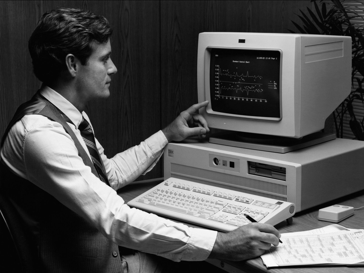 إضفاء الطابع الشخصي على الكمبيوتر في عام 1981. صورة: Bettmann/Getty Images