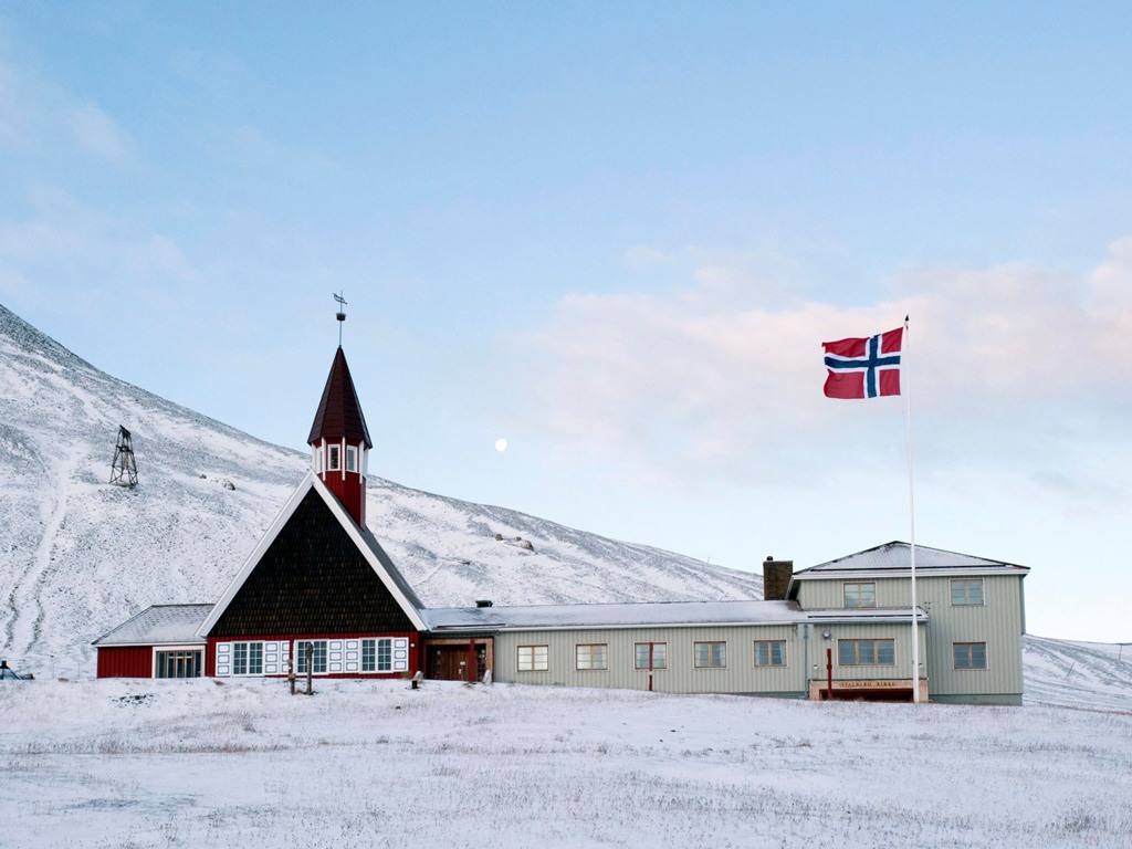 بلدة لونغييربين في سفالبارد في النرويج أقرب بلدة للقطب الشمالي في العالم.