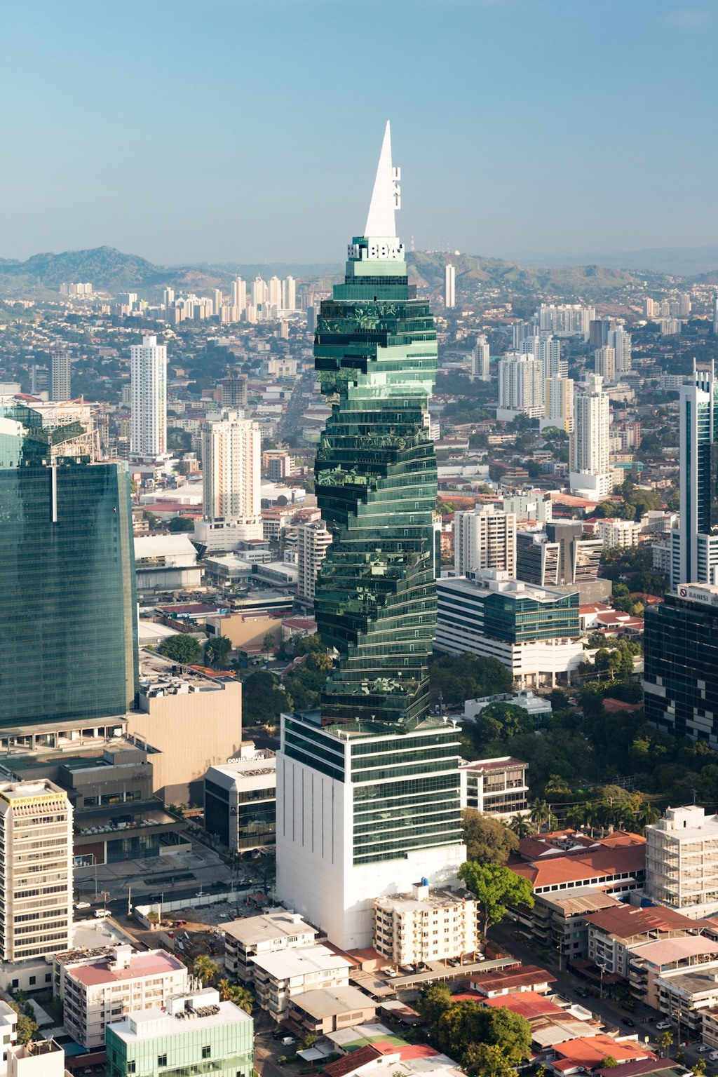 برج F&F في بنما. صورة: Pawel Toczynski/Getty Images