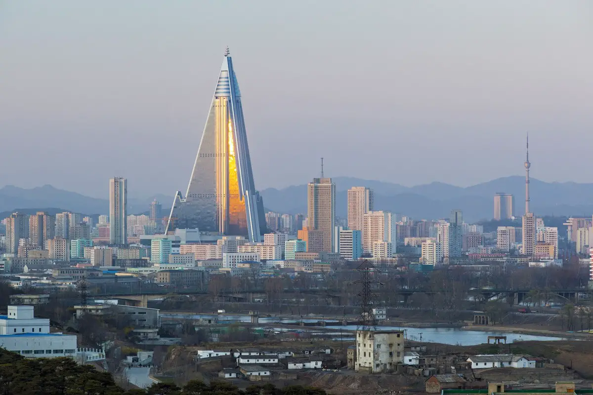 فندق (ريجونج) Ryugyong في كوريا الشماليّة. صورة: Gavin Hellier/Getty Images