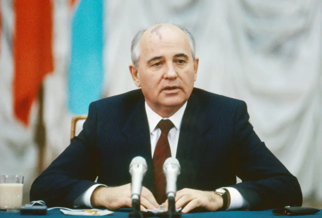 الرئيس ميخائيل غورباتشوف