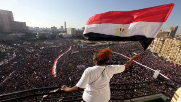 حشود المصريين في ثورة الخامس والعشرين من يناير