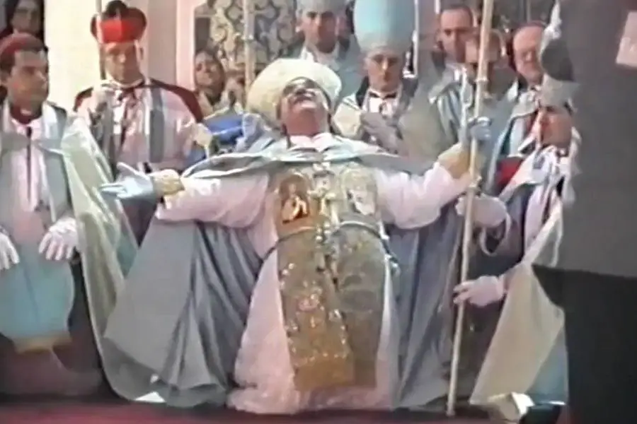 البابا (غريغوري السابع عشر) تبدر له الرؤيا أثناء قدّاس.