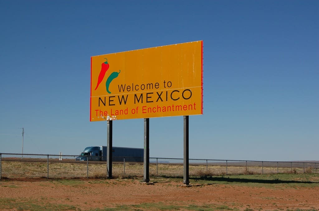 لافتة ترحب بزوار ولاية نيو مكسيكو