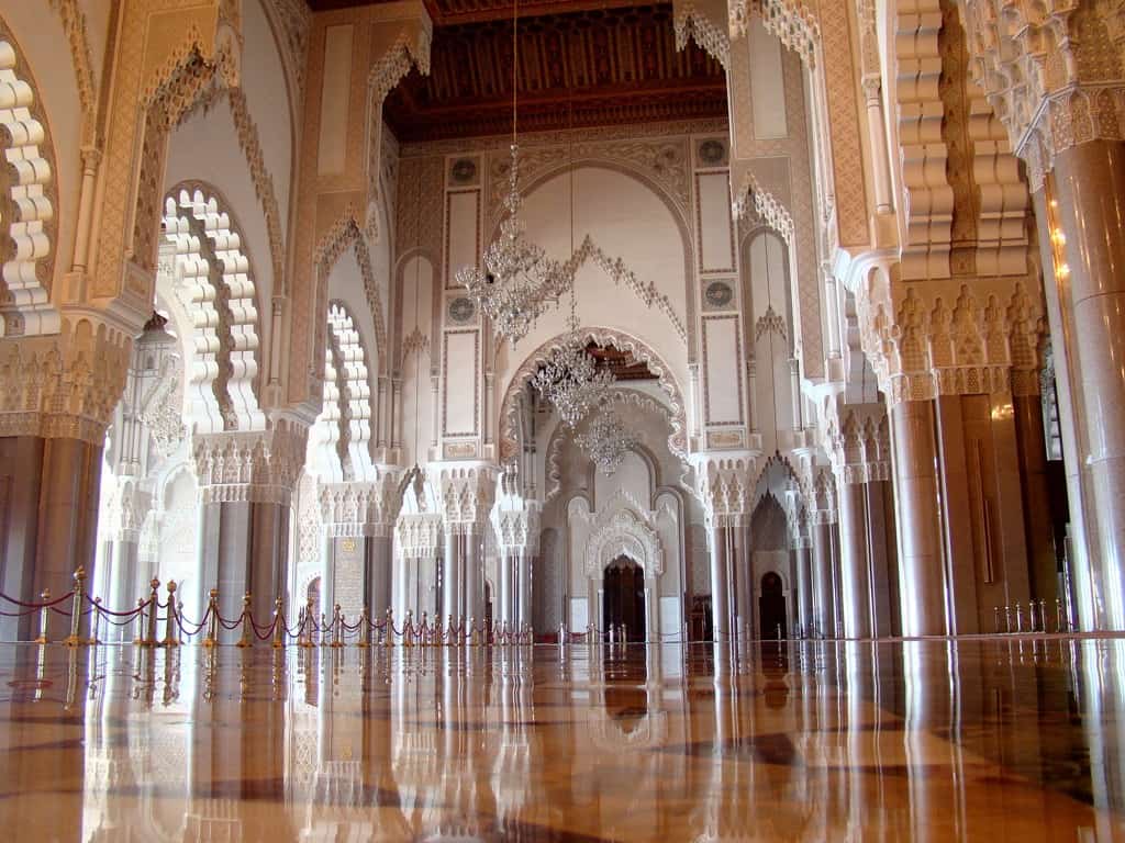 مسجد الحسن الثاني من الداخل