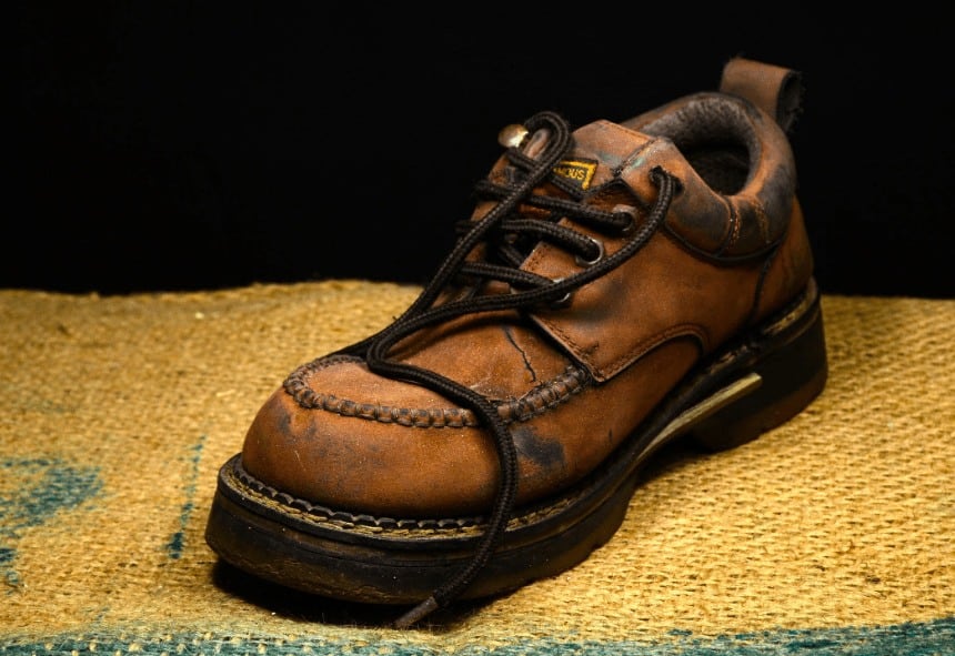 حذاء قديم