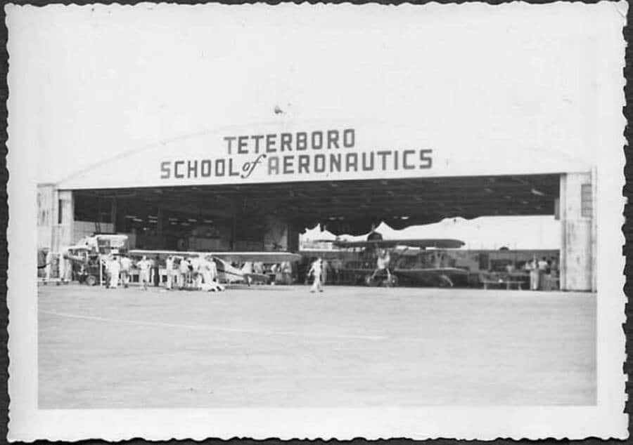 التحق (فيتزباتريك) بمدرسة الطيران (تيتربورو) بعد تقاعده من الجيش.