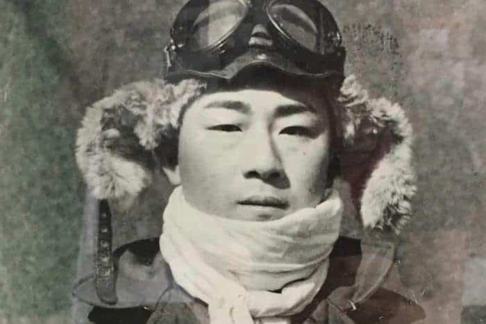 (كيتشي كاوانو)، البالغ من العمر 19، في صفوف قوة الهجوم الخاصة اليابانية.