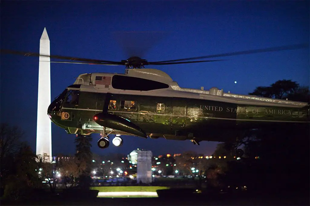 طائرة (مارين وان) المروحية الرئاسية.