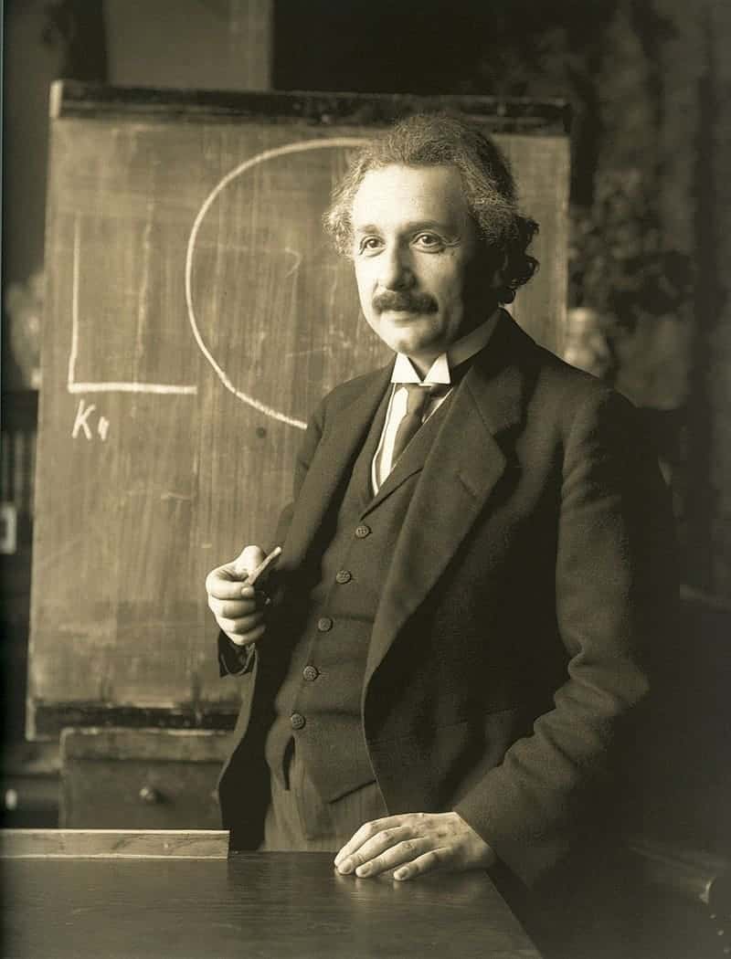 ألبرت أينشتاين عام 1921