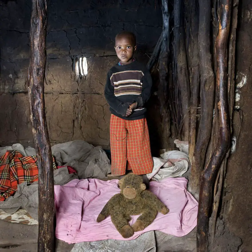 3. الطفل (تانغاويزي) البالغ من العمر 3 سنوات من كيكوروك-كينيا